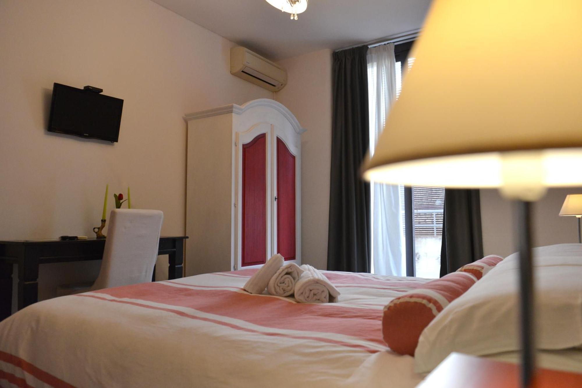 Residenza Del Turista Bed and Breakfast Κατάνια Εξωτερικό φωτογραφία